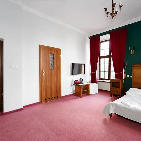 Zamek Hotel Mittelwalde