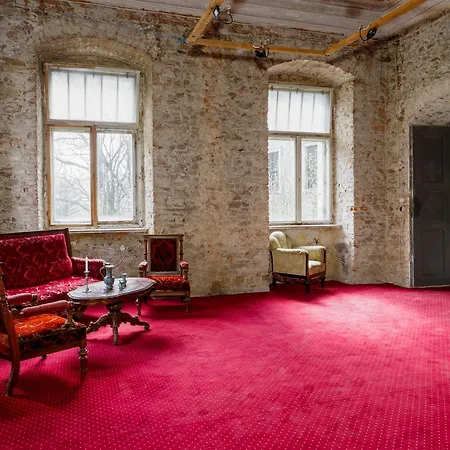 Zamek Hotel Mittelwalde