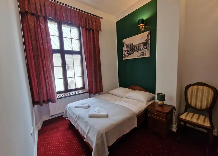 Zamek مينزليجة