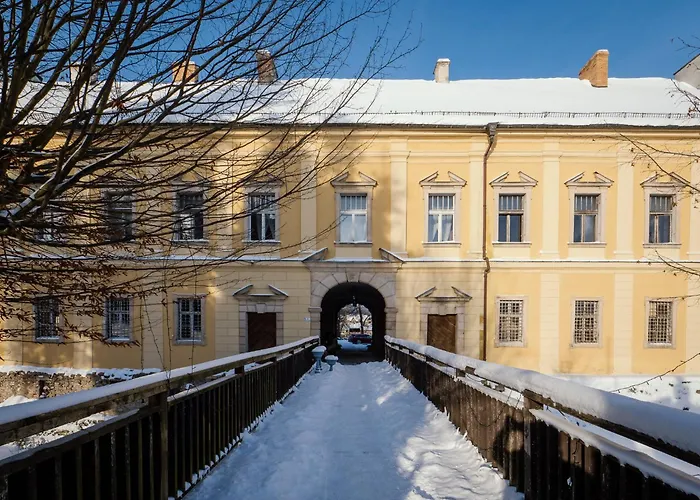 Zamek Otel Międzylesie