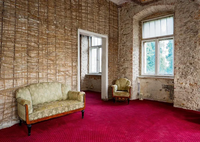 Zamek Otel Międzylesie